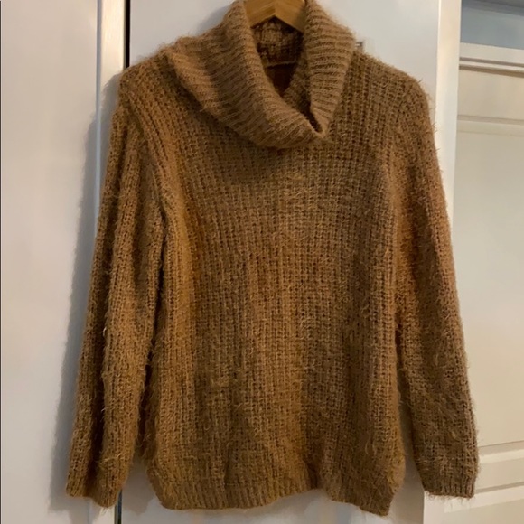 Never worn heavenly soft fall sweater - Picture 1 of 1